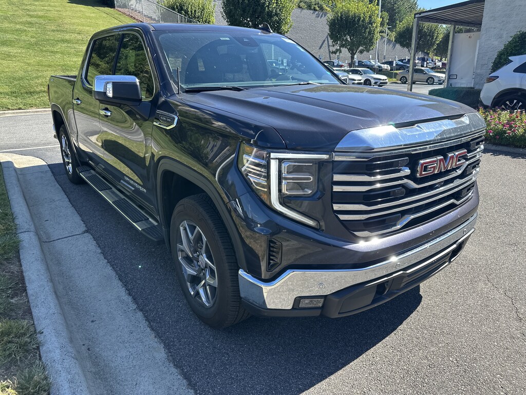 Used 2025 GMC Sierra 1500 SLT Pickup