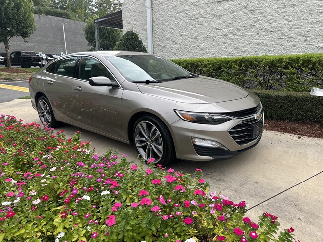 2025 Chevrolet Malibu LT Sedan