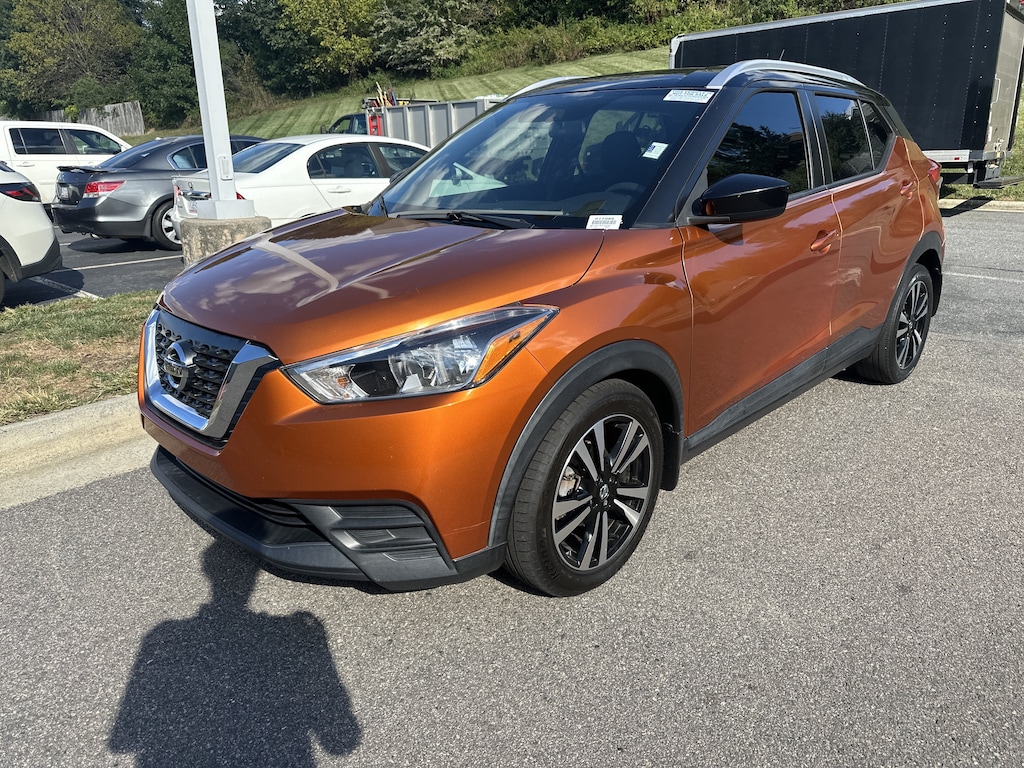 Used 2018 Nissan Kicks SV SUV