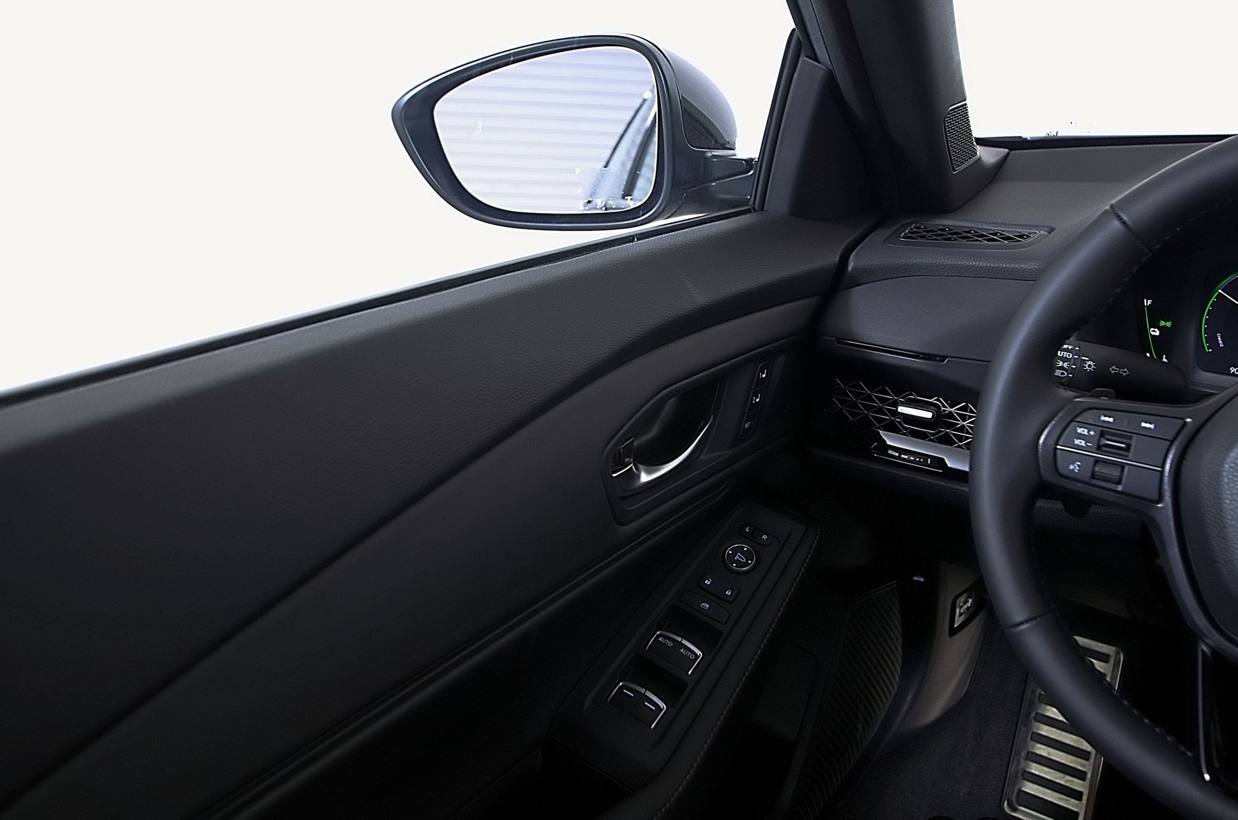 2026 Honda Accord Hybrid Sport-L - Photo 18