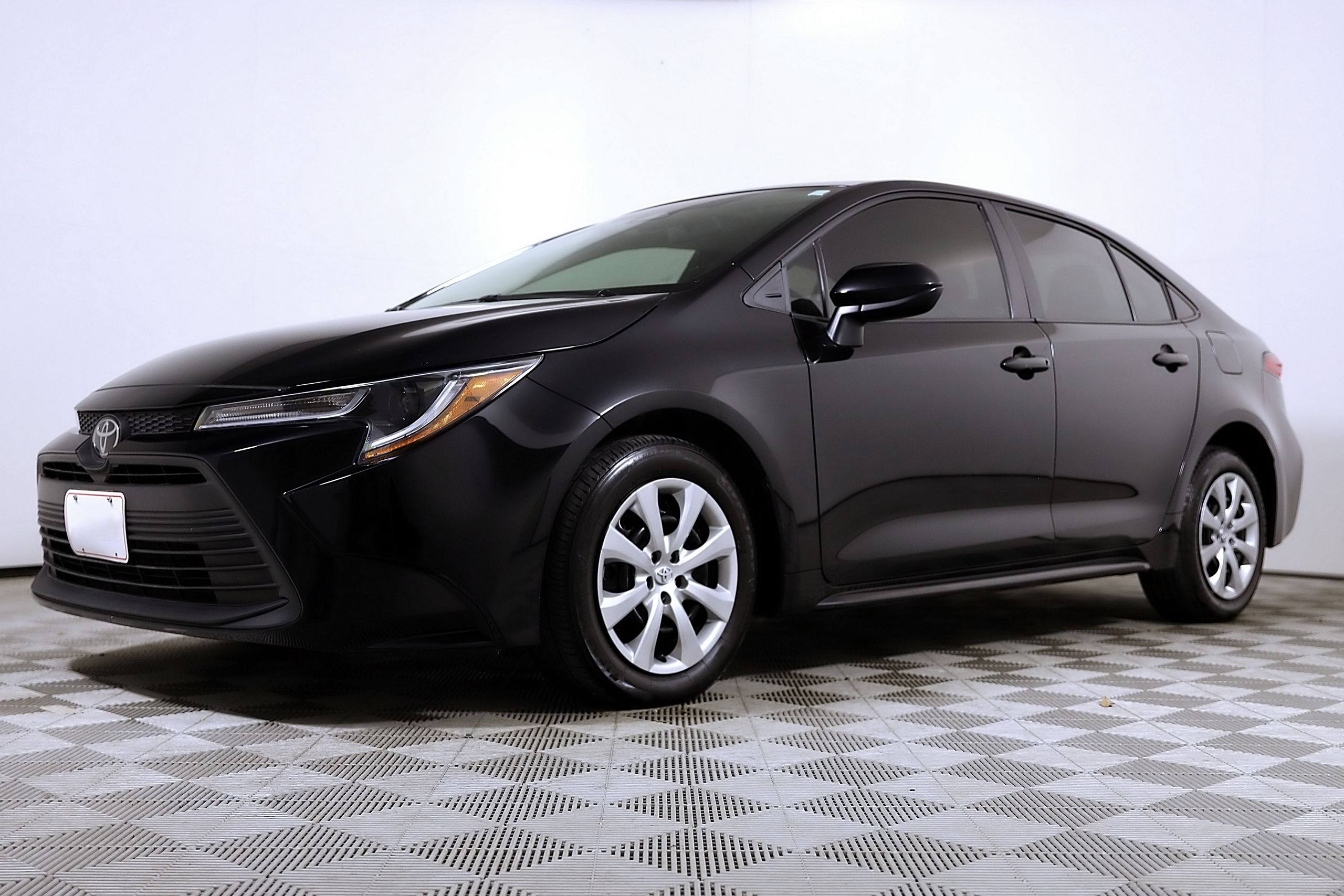 Used 2025 Toyota Corolla LE Sedan