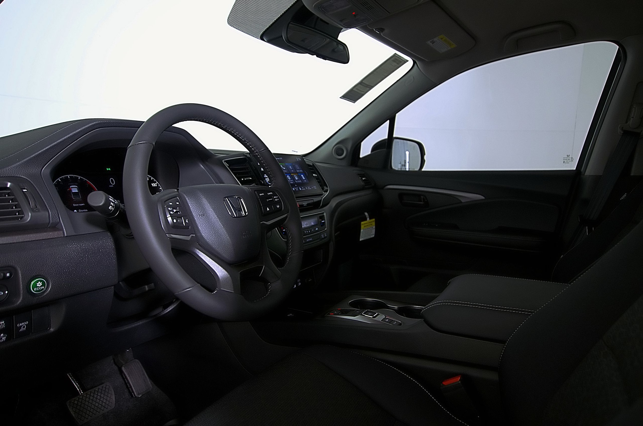 2025 Honda Ridgeline Sport - Photo 19