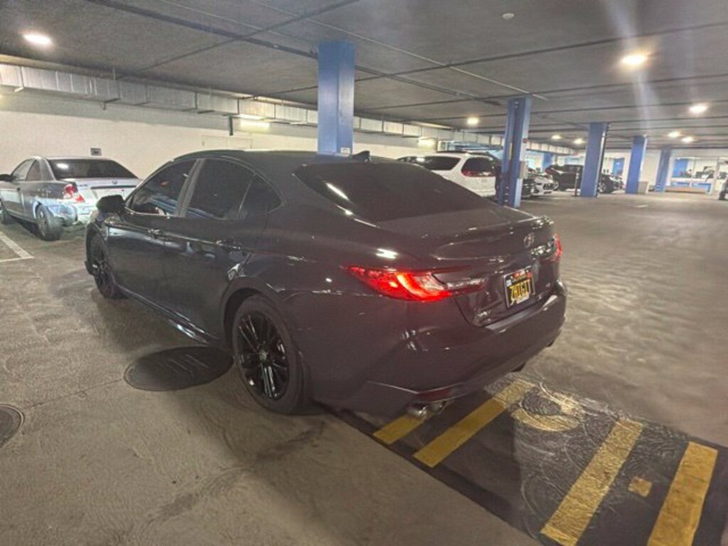 Used 2025 Toyota Camry SE Sedan