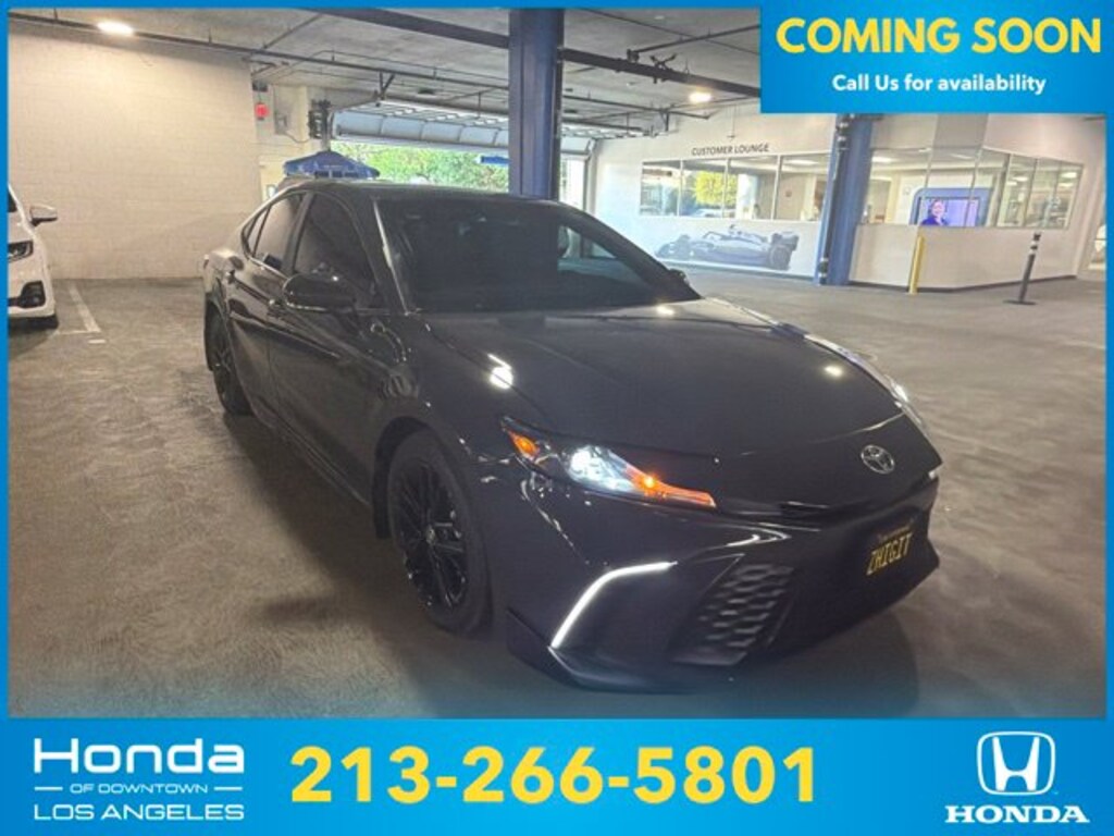 Used 2025 Toyota Camry SE Sedan