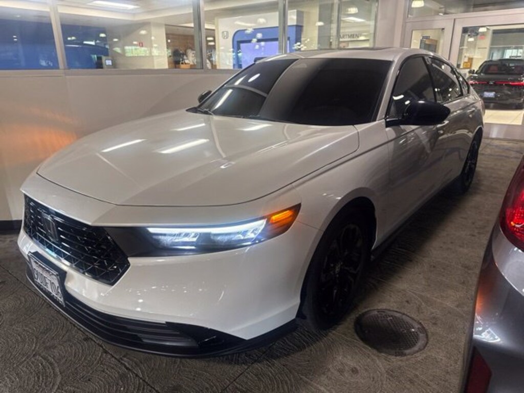 Used 2025 Honda Accord SE Sedan