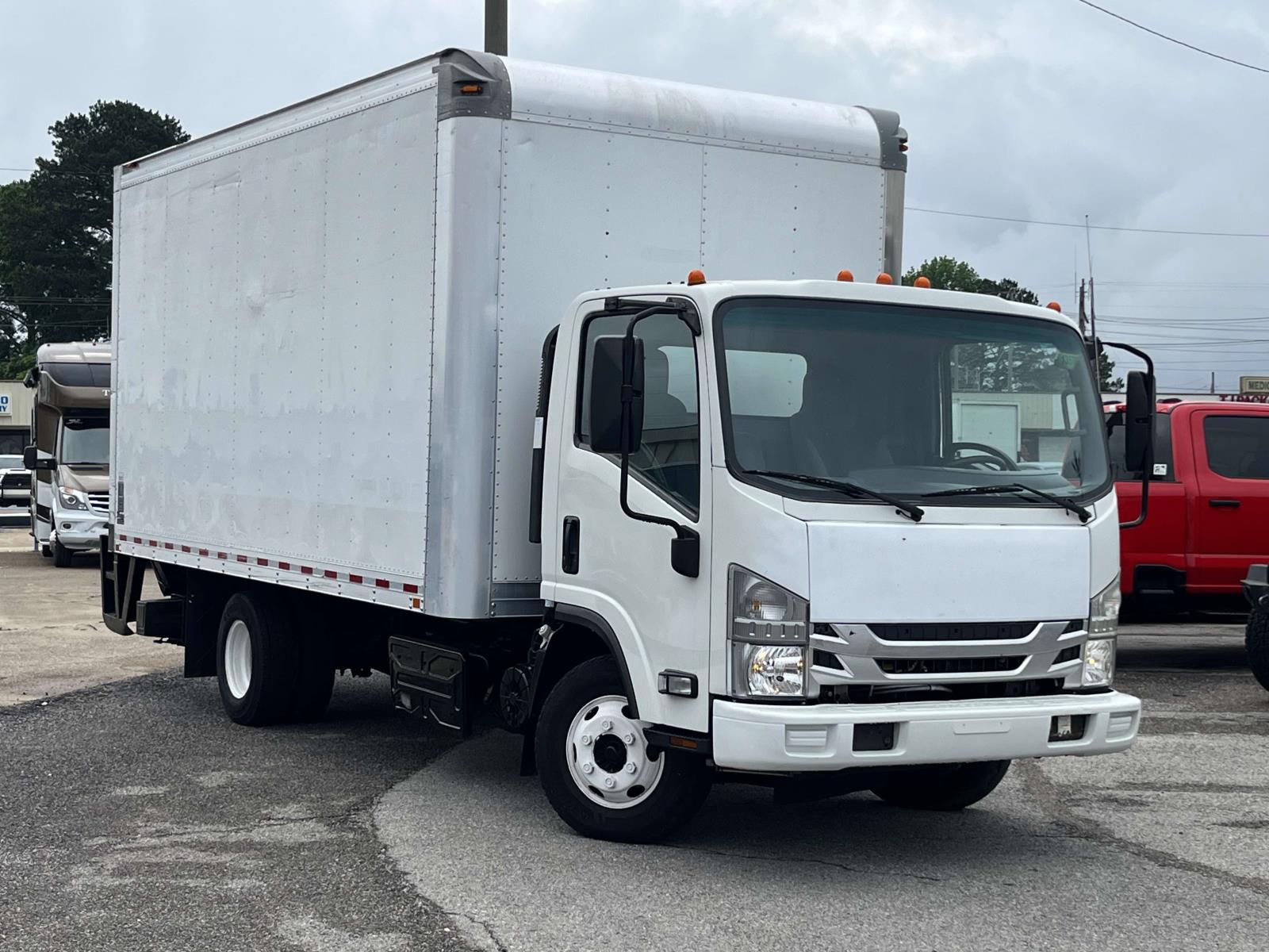 2019 Isuzu NPR HD