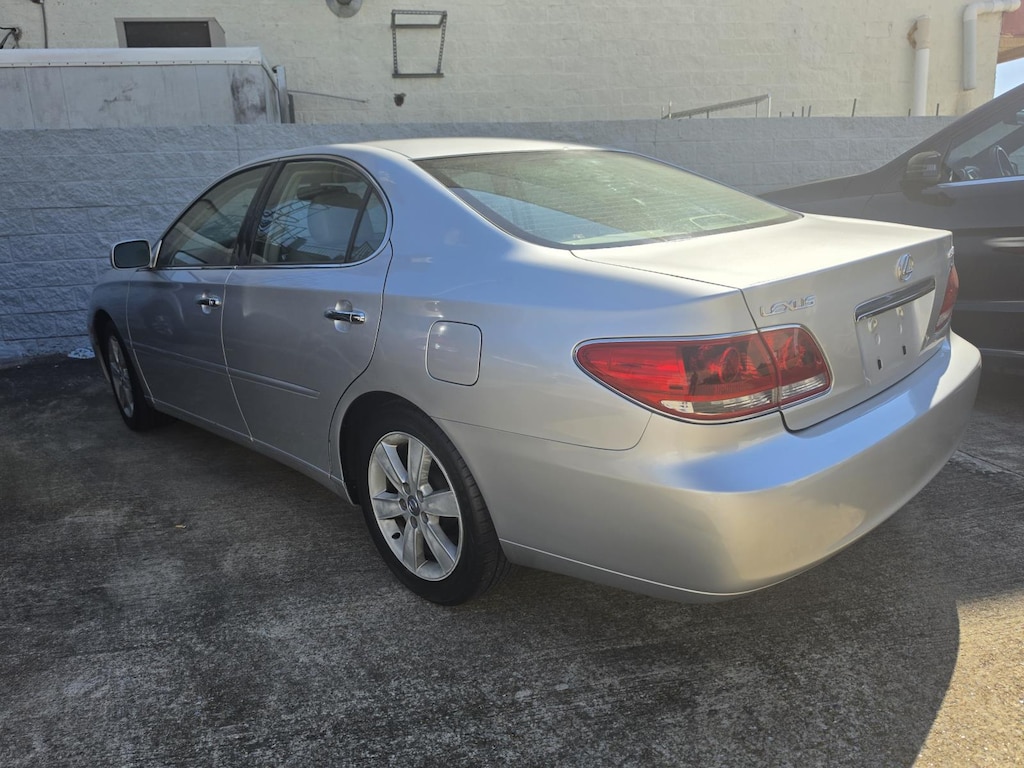 Used 2005 Lexus ES 330 SDN Car