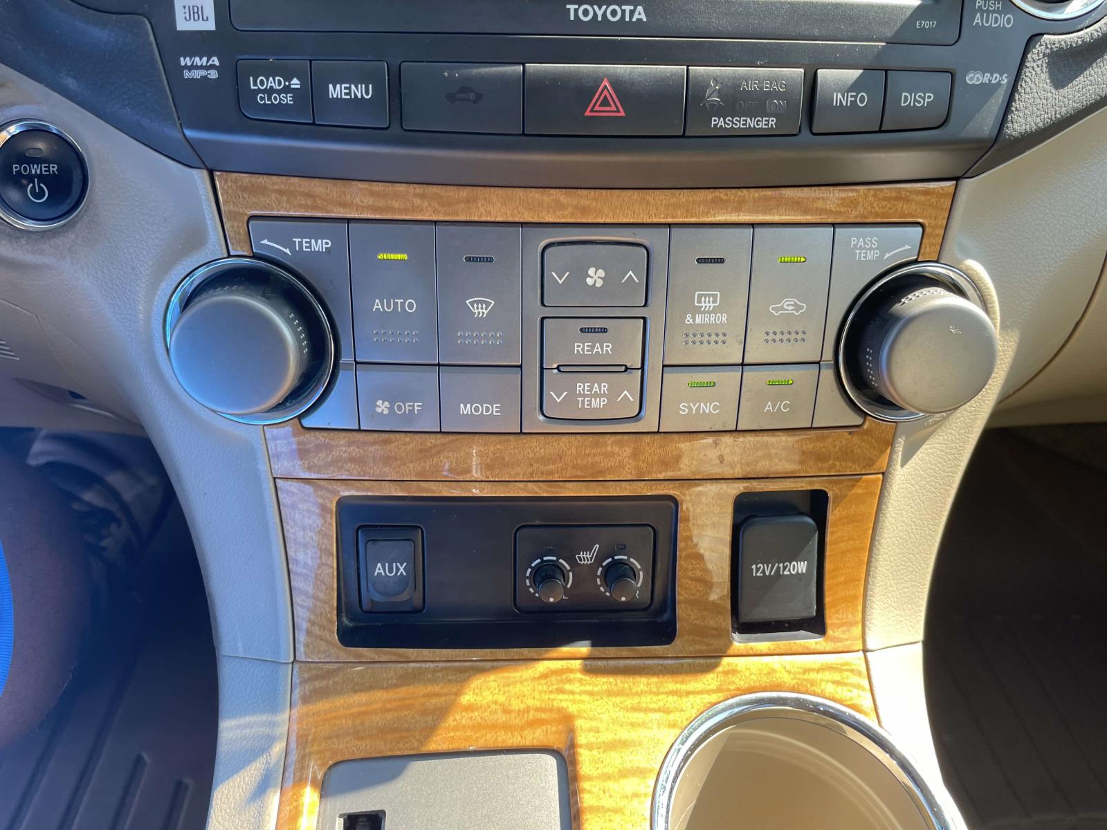2009 Toyota Highlander Limited Hybrid - Photo 15