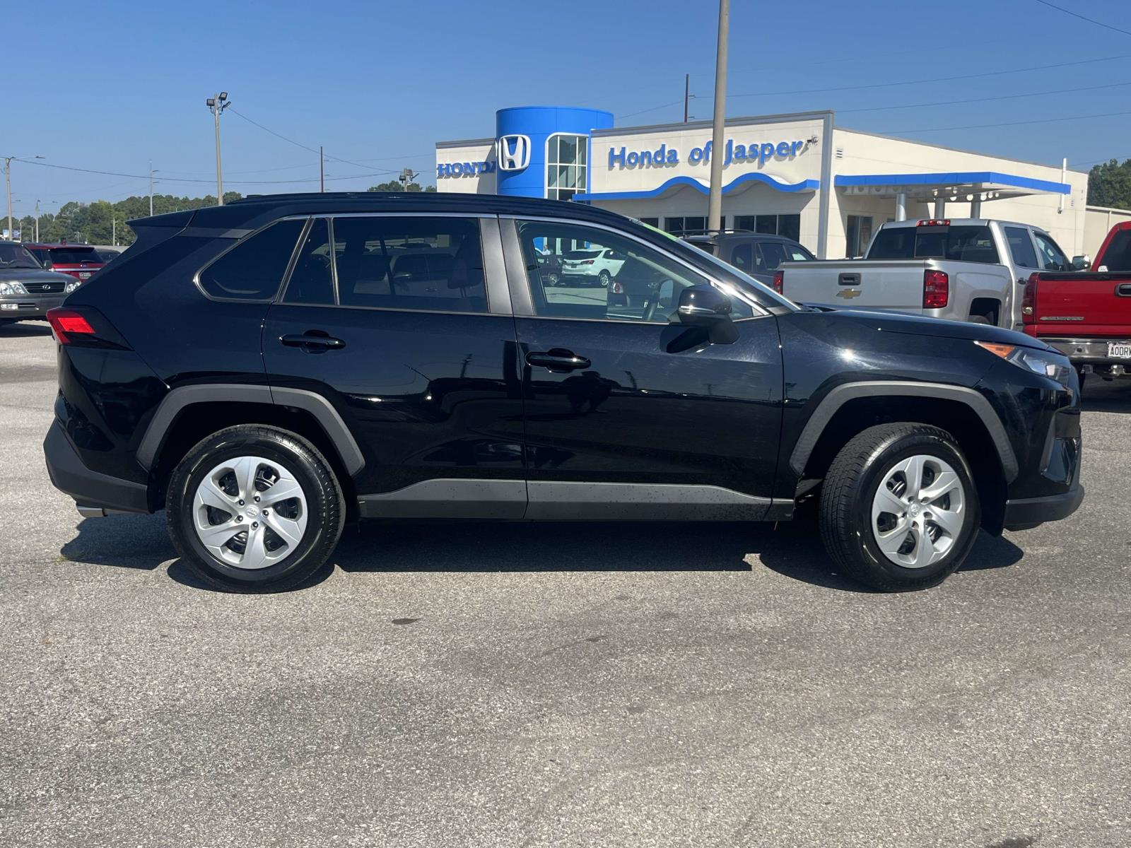 Used 2021 Toyota RAV4 LE FWD (Natl) Sport Utility