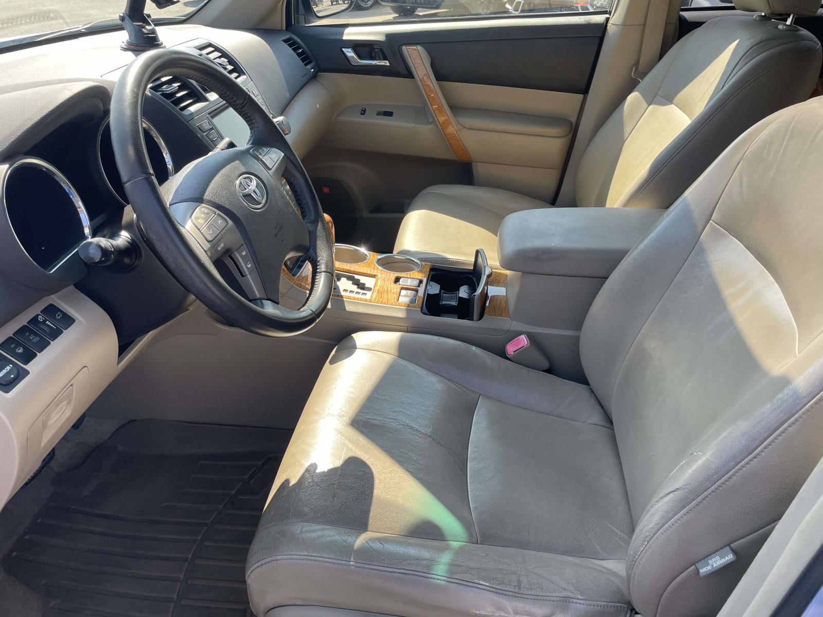 2009 Toyota Highlander Limited Hybrid - Photo 10