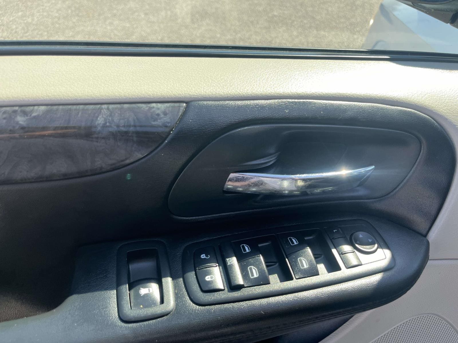 2014 Dodge Grand Caravan SXT - Photo 14