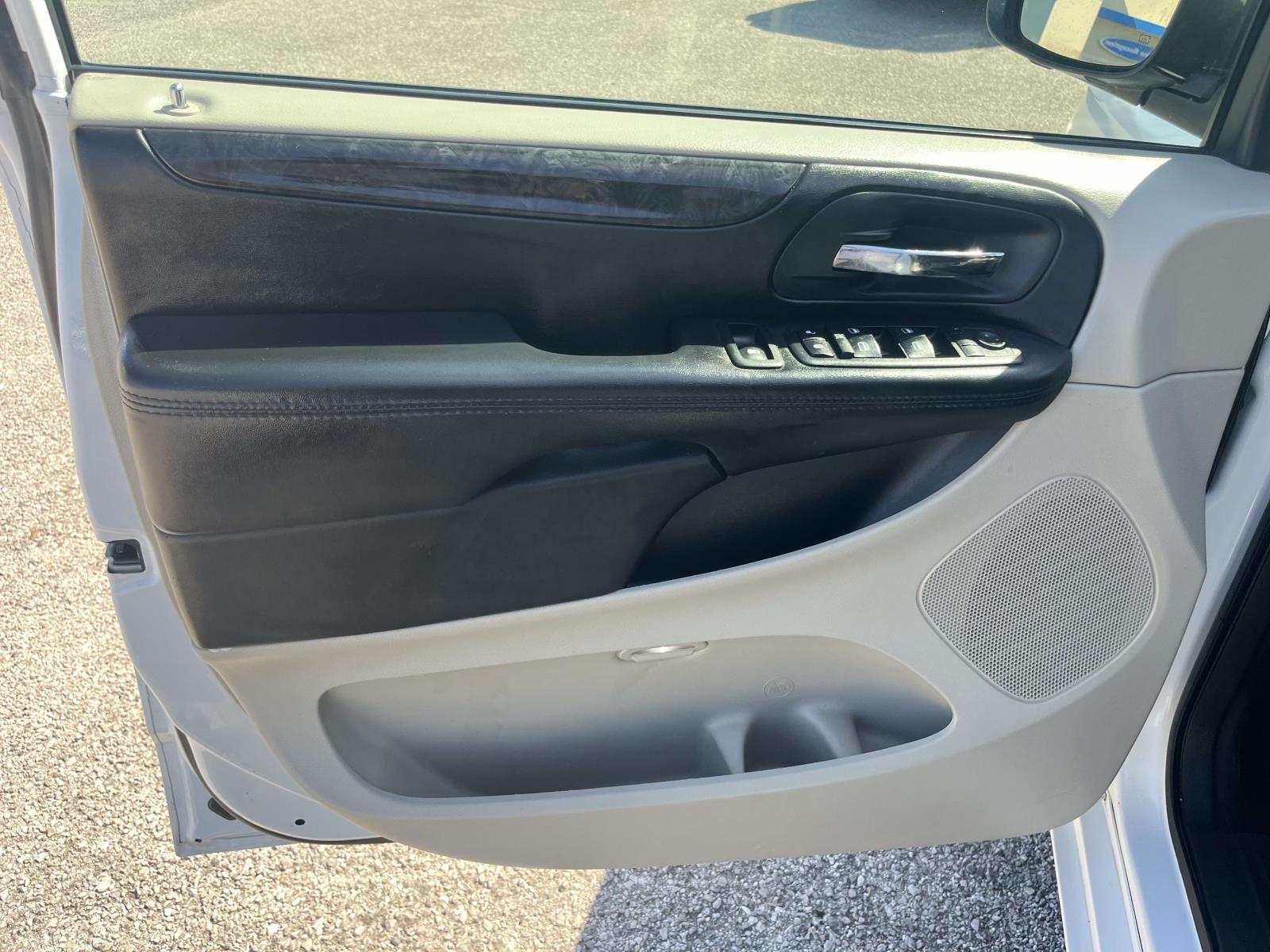 2014 Dodge Grand Caravan SXT - Photo 15