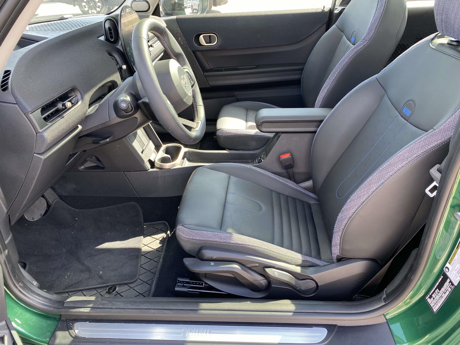 2025 MINI Hardtop 2 Door S - Photo 9