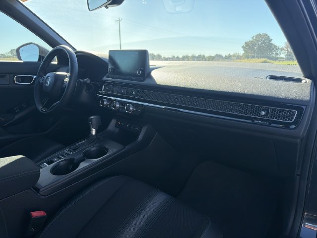 2025 Honda Civic Sport - Photo 14