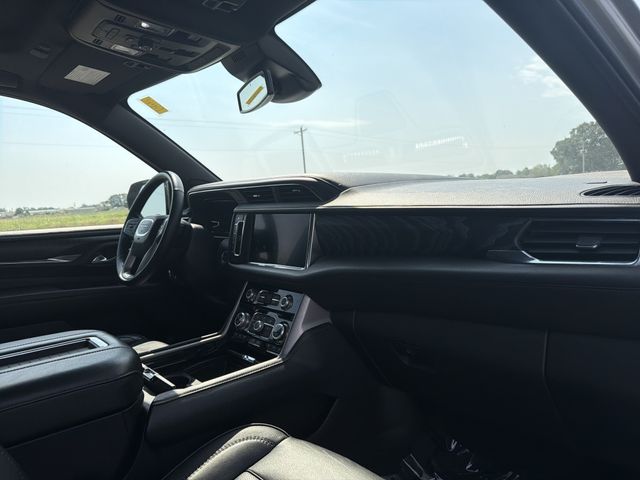 2023 GMC Yukon Denali - Photo 15