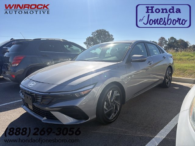 Used 2025 Hyundai Elantra Hybrid Limited Sedan