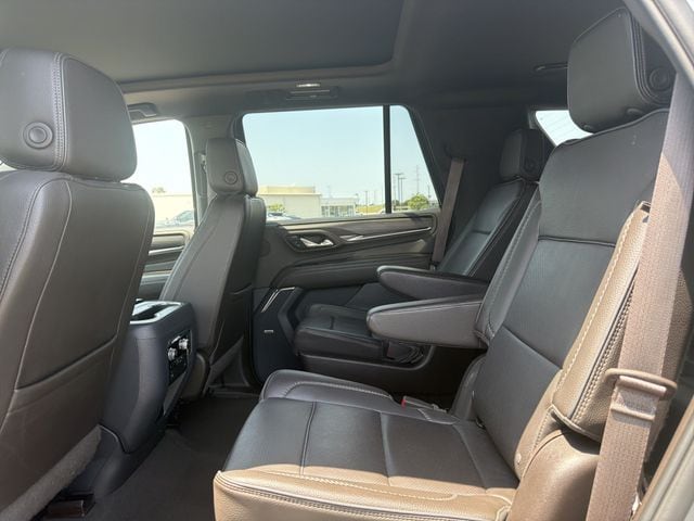 2023 GMC Yukon Denali - Photo 12