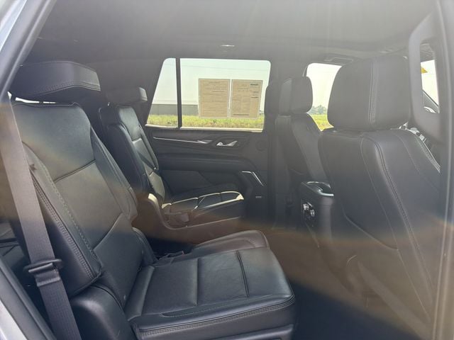 2023 GMC Yukon Denali - Photo 16