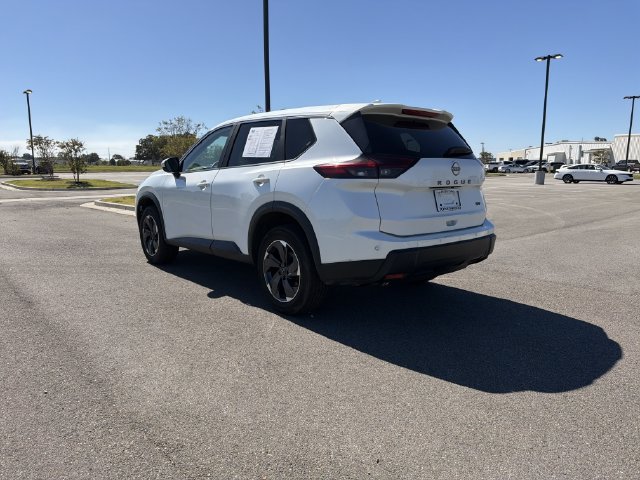 Used 2024 Nissan Rogue SV SUV