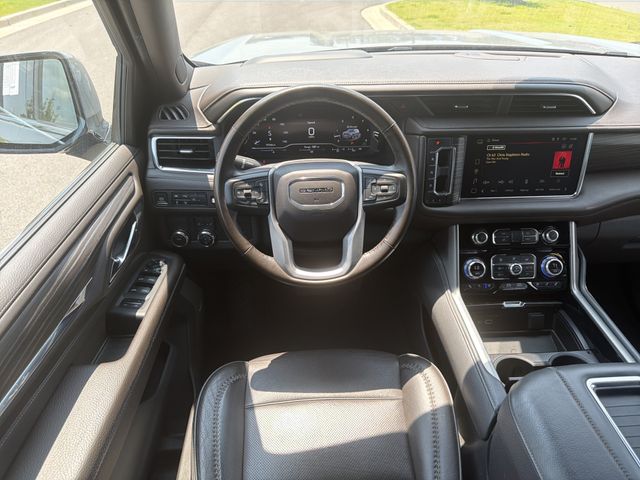 2023 GMC Yukon Denali - Photo 27