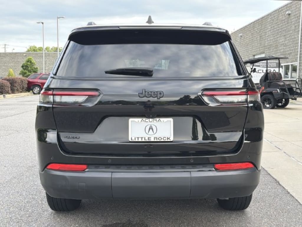 Used 2024 Jeep Grand Cherokee L Altitude SUV