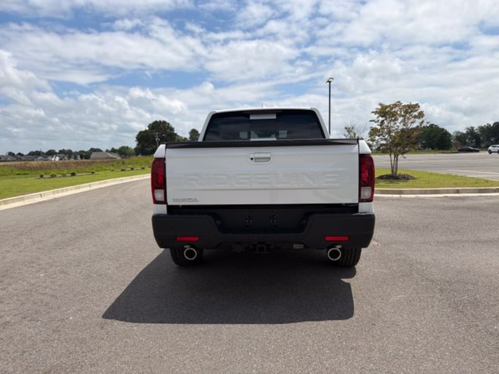 New 2026 Honda Ridgeline RTL Truck