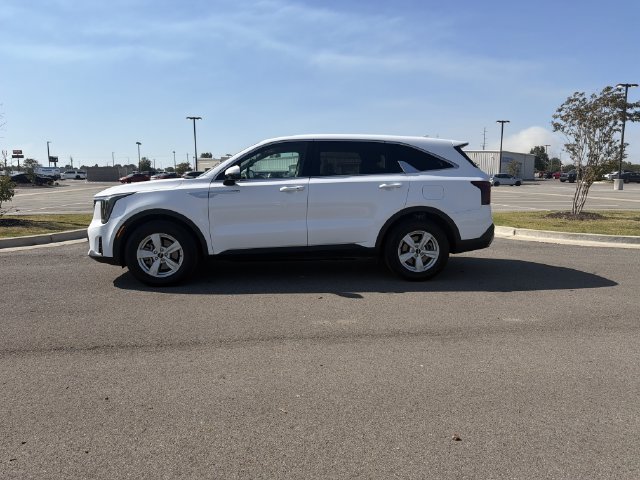Used 2025 Kia Sorento LX SUV