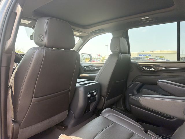 2023 GMC Yukon Denali - Photo 13