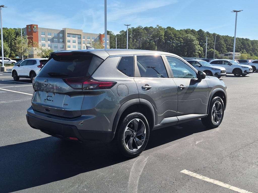 Used 2025 Nissan Rogue SV SUV