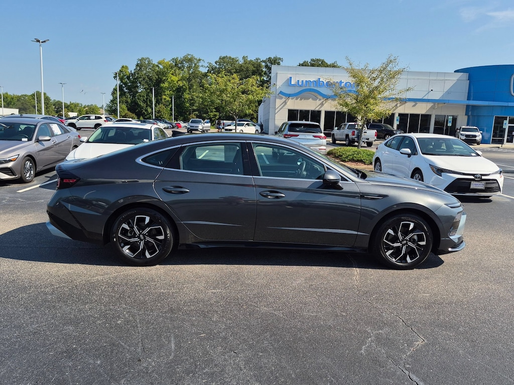 Used 2025 Hyundai Sonata SEL Sedan