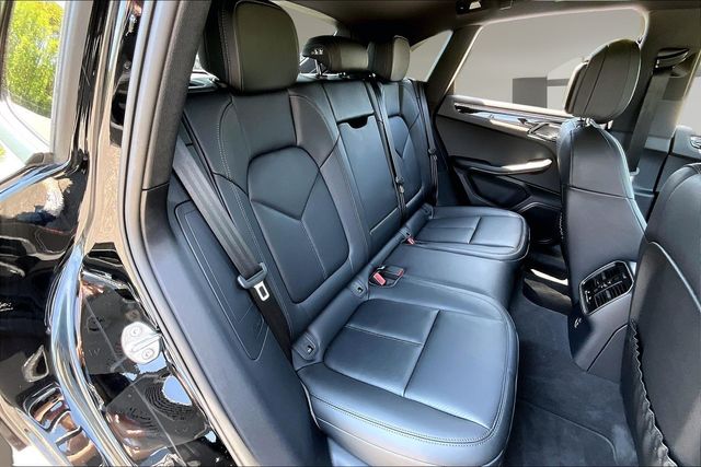 2025 Porsche Macan Base - Photo 23