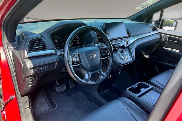 2025 Honda Odyssey Sport L - Photo 17