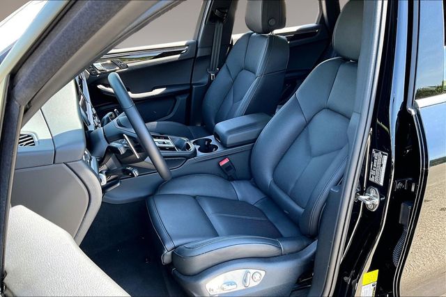 2025 Porsche Macan Base - Photo 20