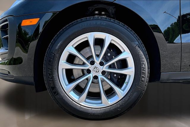 2025 Porsche Macan Base - Photo 29