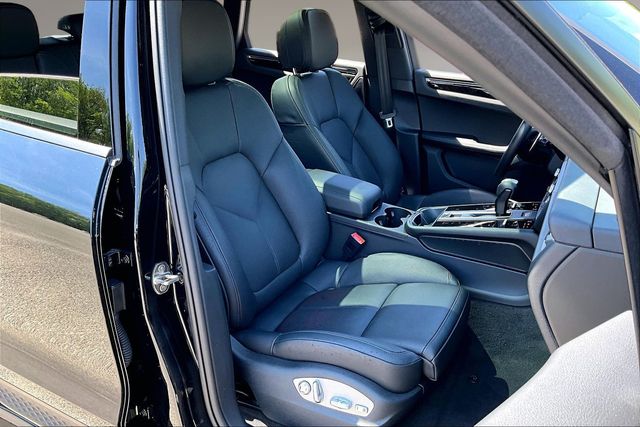 2025 Porsche Macan Base - Photo 26