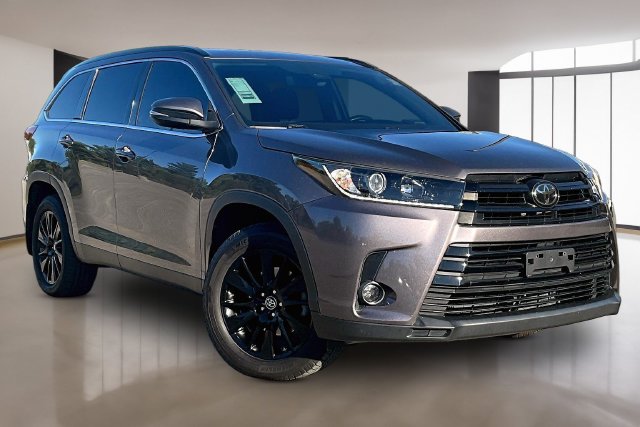Used 2019 Toyota Highlander SE SUV