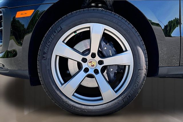 2025 Porsche Macan Base - Photo 29