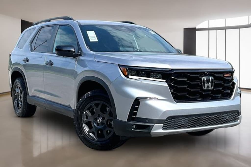Certified 2025 Honda Pilot TrailSport SUV