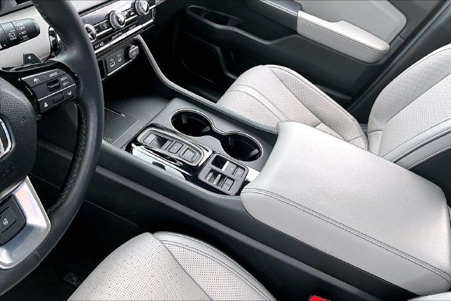2025 Honda Pilot Elite - Photo 18