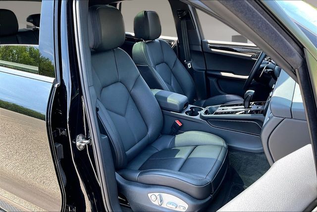 2025 Porsche Macan Base - Photo 26