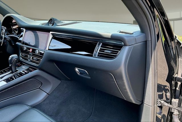 2025 Porsche Macan Base - Photo 24