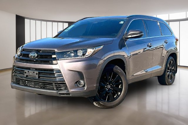 Used 2019 Toyota Highlander SE SUV