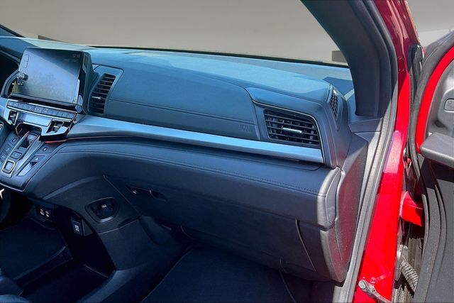 2025 Honda Odyssey Sport L - Photo 25