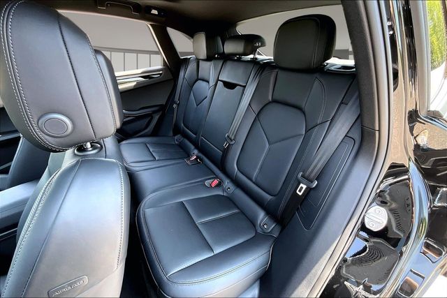2025 Porsche Macan Base - Photo 21