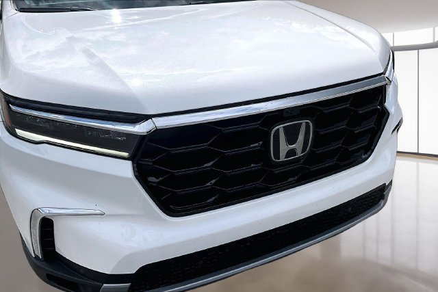2025 Honda Pilot Elite - Photo 28