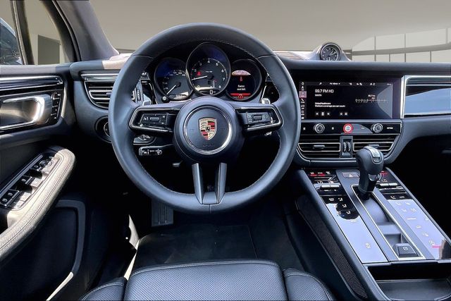 2025 Porsche Macan Base - Photo 8