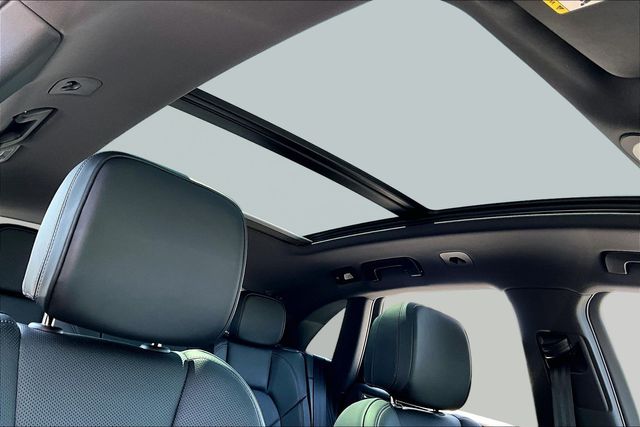 2025 Porsche Macan Base - Photo 25