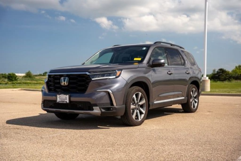 Used 2025 Honda Pilot Elite SUV