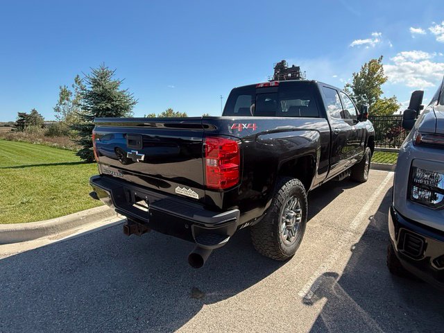 Used 2019 Chevrolet Silverado 3500HD High Country Truck Crew Cab