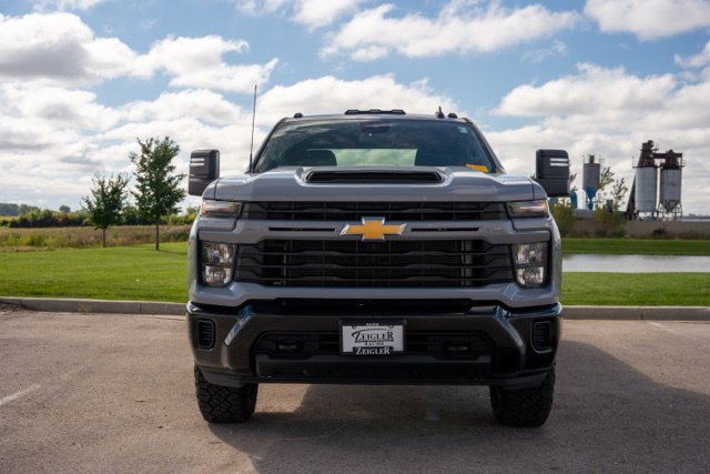 Used 2024 Chevrolet Silverado 2500HD Custom Truck